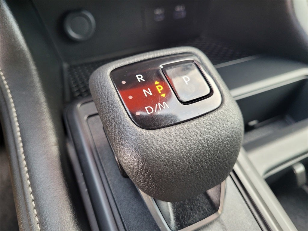 2025 Nissan Pathfinder S