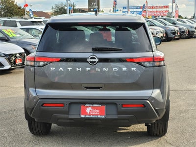 2025 Nissan Pathfinder S
