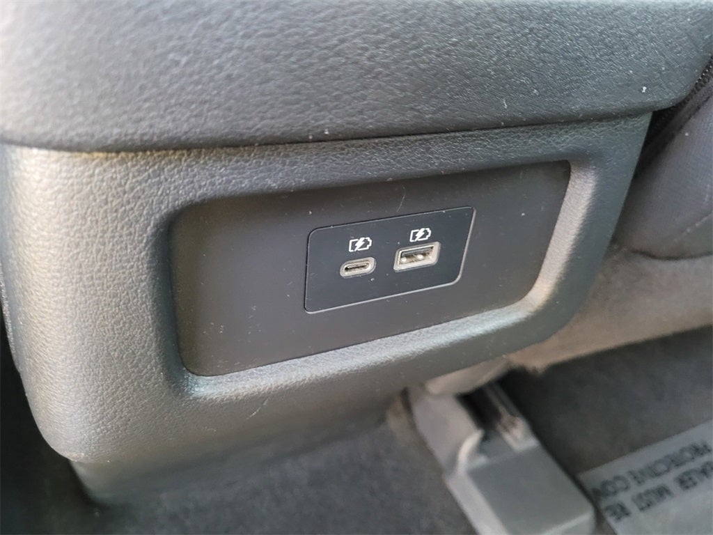 2023 Nissan Pathfinder SV