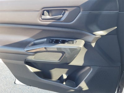 2023 Nissan Pathfinder SV