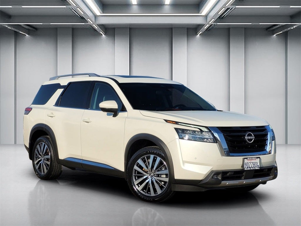 2022 Nissan Pathfinder Platinum