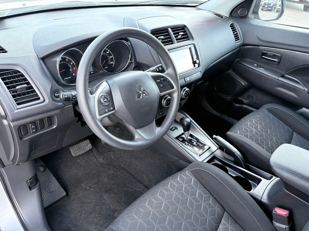 2025 Mitsubishi Outlander Sport 2.0 LE